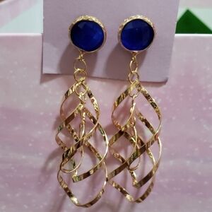 Gold earrings with dark blue round stud. Nwt. 💗host pick💗
